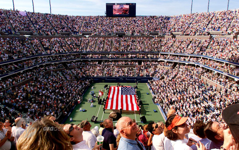 مسابقات فینال تنیس اوپن امریکا در استادیوم "آرتور آش" در نیویورک. 10 سپتامبر 2001 